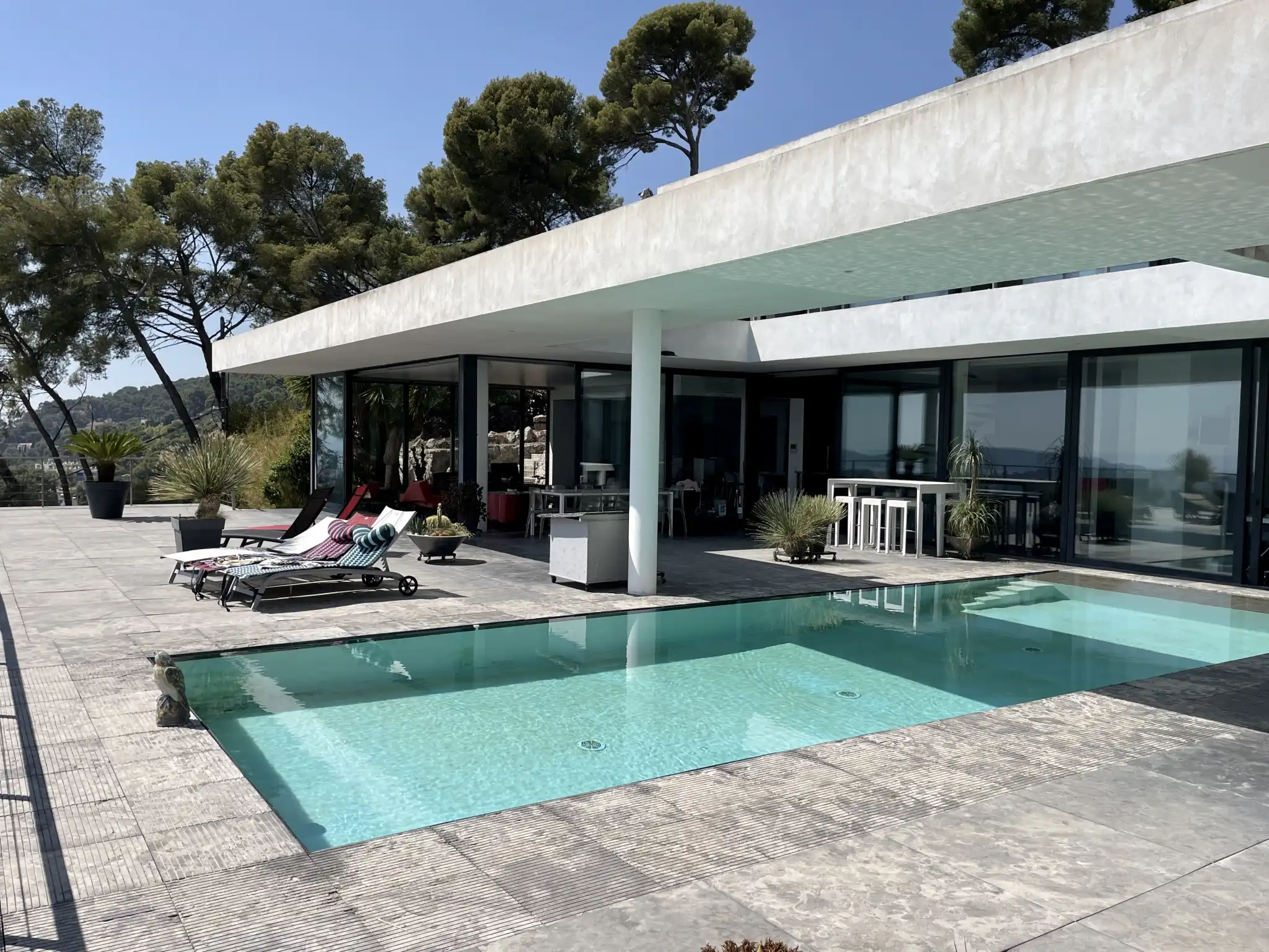 Luxueuse Villa d'Architecte de 350 m² sur la Rade de Toulon