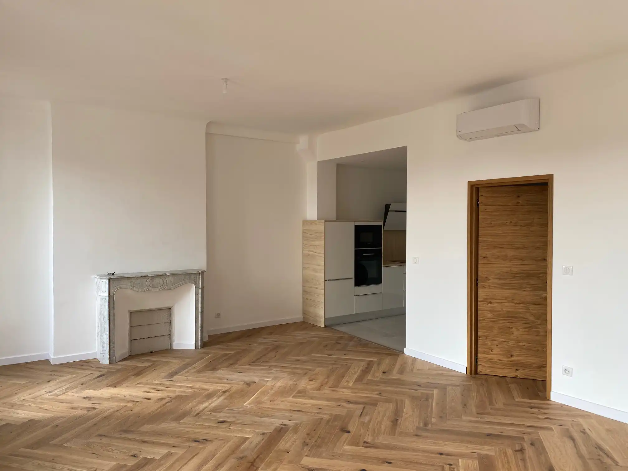TRES BEAU T3 97m² RÉNOVÉ PLEIN SUD DERNIER ÉTAGE