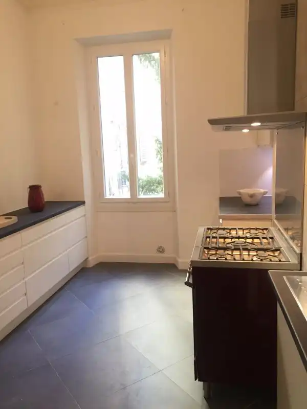 T3 RÉNOVÉ 100m² ASCENSEUR RUE PAULIN GUÉRIN