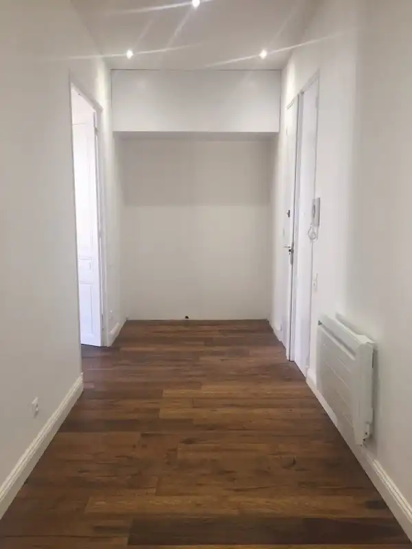 MAGNIFIQUE T3 HAUSMANNIEN