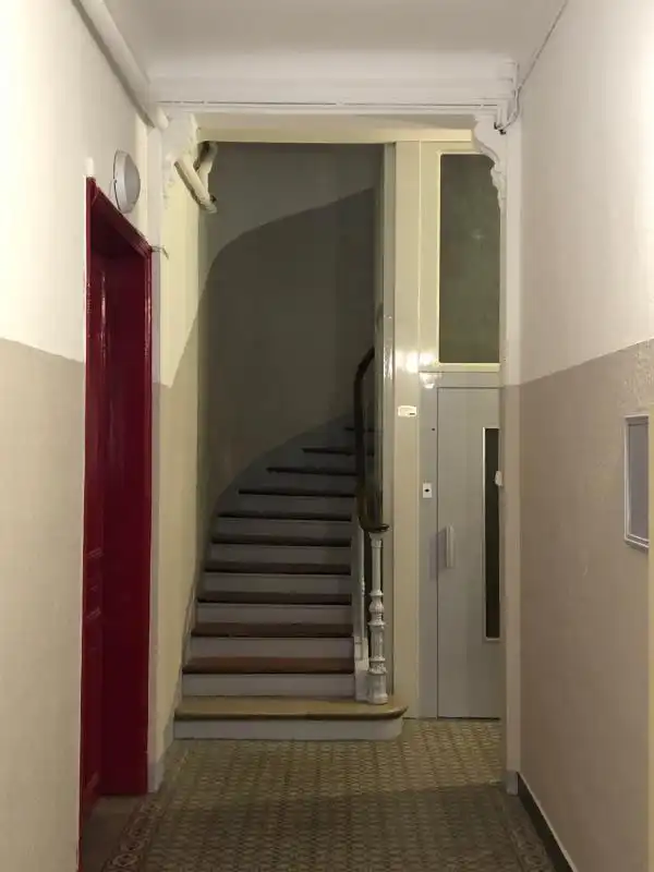 T3/4 RÉNOVÉ 89m² AVEC CAVE – RUE PEIRESC, TOULON