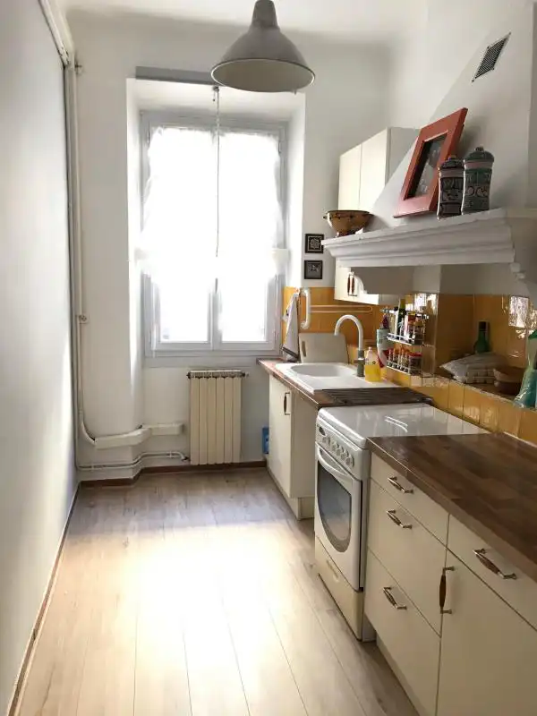 T3/4 RÉNOVÉ 89m² AVEC CAVE – RUE PEIRESC, TOULON