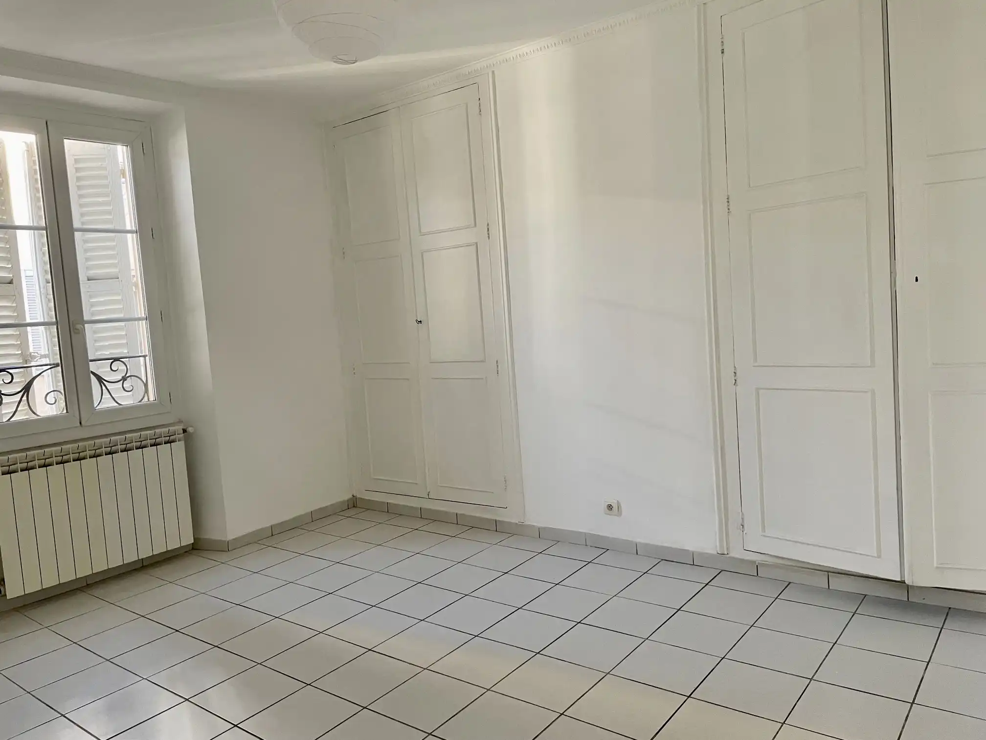 Appartement T3 4ᵉ étage avec ascenseur, cave et mansarde