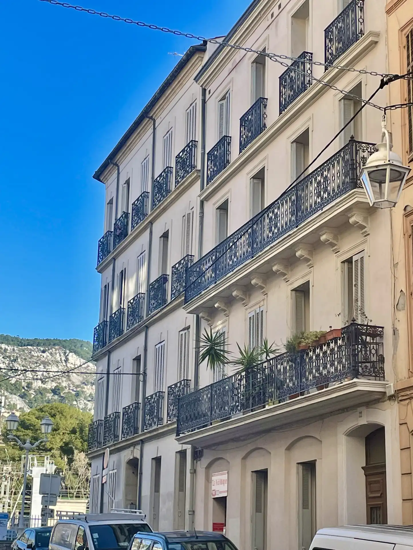 Pour investisseur : Hausmannien 89 m² Haute-Ville de Toulon